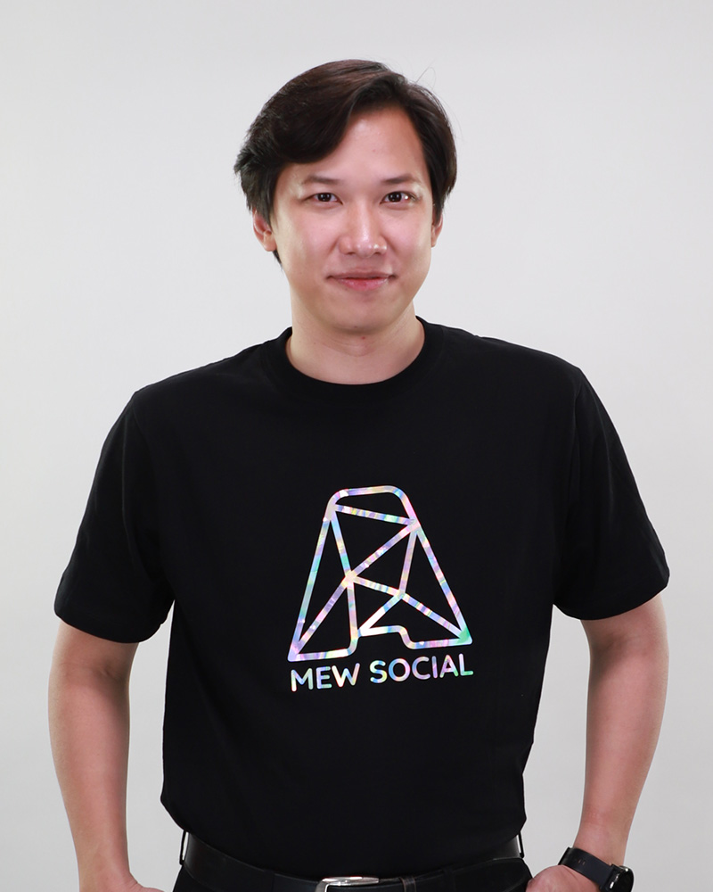 มิว กฤษฎา — Mew Social